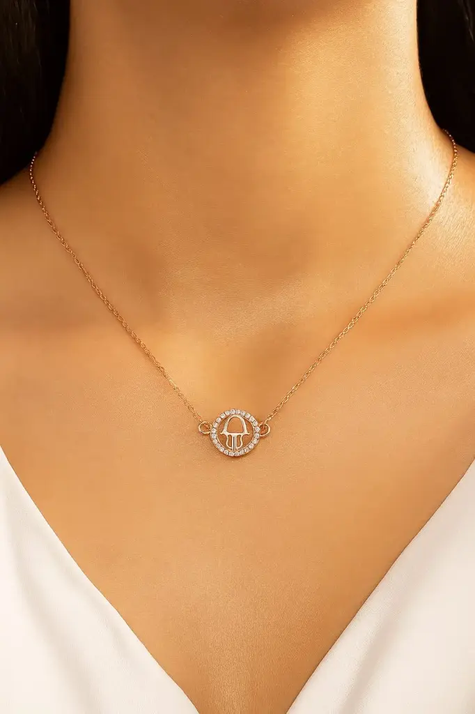 Hand Design necklace